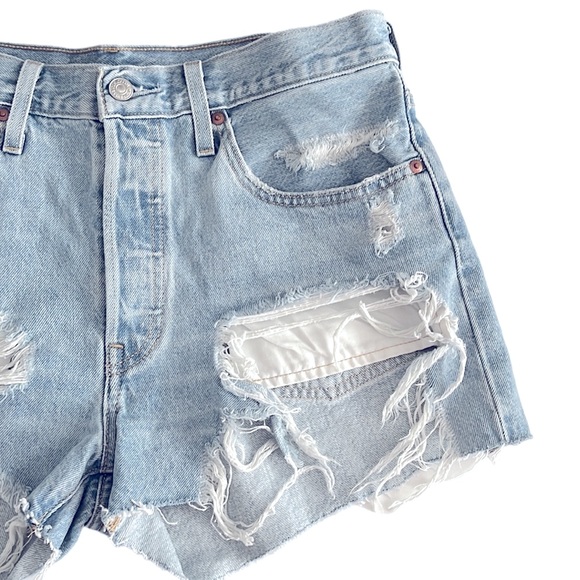 Levi’s 501 High Waist Shorts - Picture 5 of 13